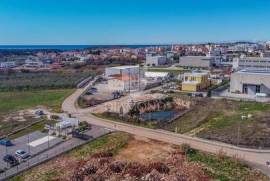 Novigrad, spacious land plot in the industrial zone!