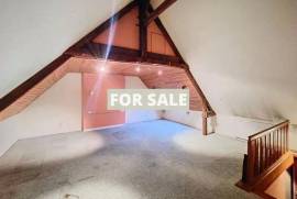 Superb Town House with Cosy Rooms