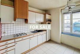 Superb Town House with Cosy Rooms