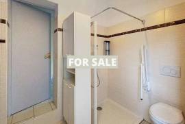 Superb Town House with Cosy Rooms