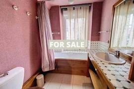 Superb Town House with Cosy Rooms