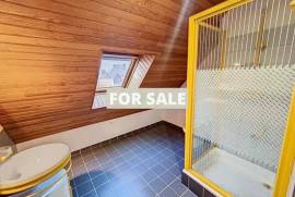 Superb Town House with Cosy Rooms