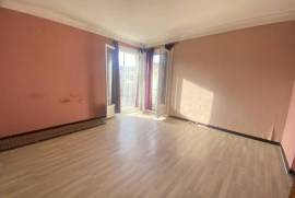 Detached Villa Split Into Two Dwellings