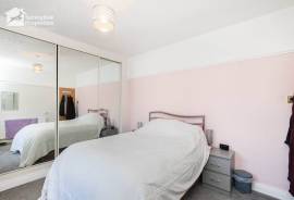3 bedroom, Detached house for sale