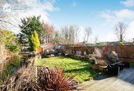 3 bedroom, Detached house for sale
