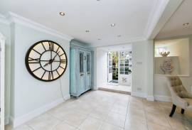 4 bedroom, Mews house for sale