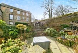 4 bedroom, Mews house for sale