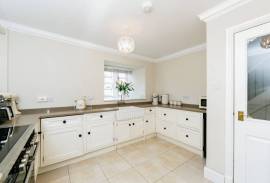 4 bedroom, Mews house for sale