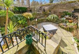 4 bedroom, Mews house for sale