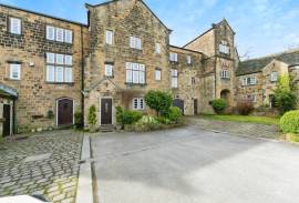4 bedroom, Mews house for sale