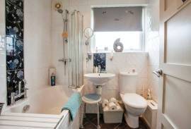 1 bedroom, Maisonette for sale