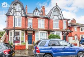 2 bedroom, Maisonette for sale