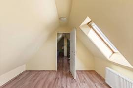Ready to move! Modern 3-bedroom home with parking and garden
