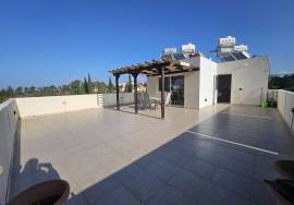 3 Bedroom Top Floor Apartment - Universal Area, Paphos