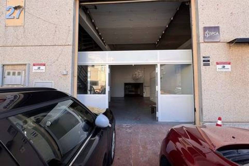 Nave industrial con fantástica ubicación