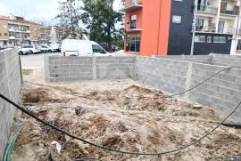 Moradias em Banda T4 em Casal dos Matos, Leiria