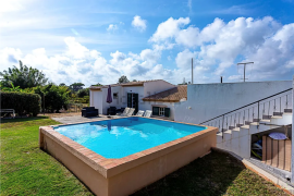 Large Property in Livramento with House, Annexes, Patio, and Pool, Close to the Sea