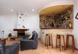 Large Property in Livramento with House, Annexes, Patio, and Pool, Close to the Sea