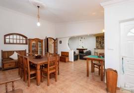 Large Property in Livramento with House, Annexes, Patio, and Pool, Close to the Sea