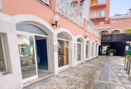 Set of 3 shops near Vilamoura Marina