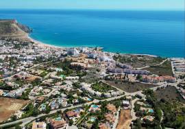 Luxurious villas with sea views under construction in Praia da Luz