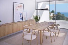 Luxurious villas with sea views under construction in Praia da Luz