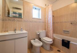 Villa Oasis - Local Accommodation