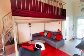 Oasis Tropical Mezzanine - Local Accommodation