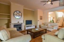 Villa Ferragudo- Local accommodation