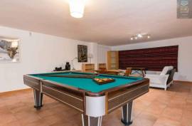 Villa Ferragudo- Local accommodation