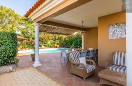 Villa Ferragudo- Local accommodation