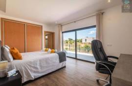 Casa do Pomar -Local Accommodation . Casa do Pomar -Local Accommodation .