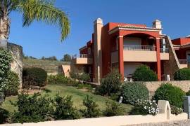 Spectacular 2 bedroom apartment with terrace and communal pool of the building.