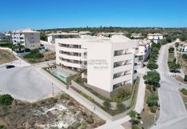 Modern 3-Bedroom Apartment 300m from Porto de Mós Beach with Premium Finishes and Exclusive Amenities | Lagos, Algarve