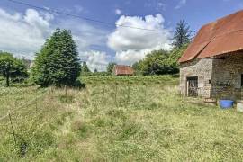 Detached Country House with Outbuilding