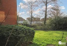 1 bedroom, Studio flat for sale
