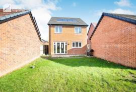 4 bedroom, Detached house for sale