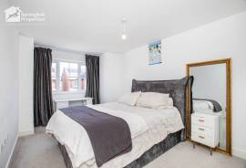 4 bedroom, Detached house for sale