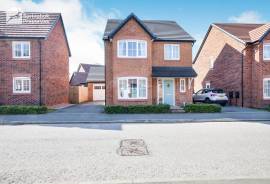 4 bedroom, Detached house for sale