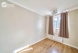 2 bedroom, Maisonette for sale