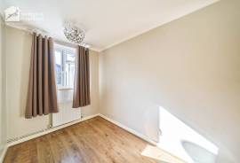 2 bedroom, Maisonette for sale