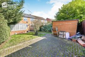 2 bedroom, Maisonette for sale