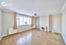 2 bedroom, Maisonette for sale