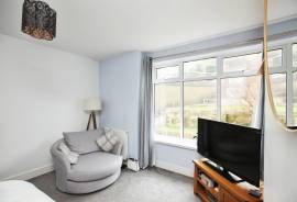 2 bedroom, Maisonette for sale