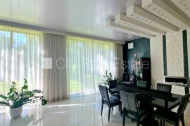 Detached house for rent in Jurmala, 645.00m2