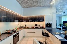 Detached house for rent in Jurmala, 645.00m2