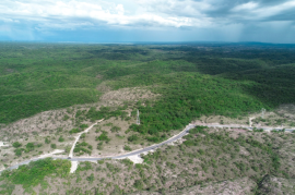 Vistas Las Colinas: Costa Rica's Hidden Gem: 482 Acres of Prime Development Opportunity near Rincon de la Vieja