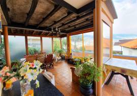 Classic House - 5 Bedrooms in Funchal