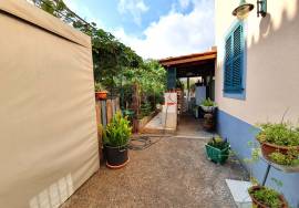 Classic House - 5 Bedrooms in Funchal