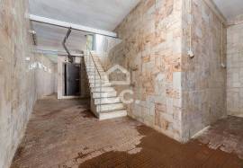 Warehouse Borba